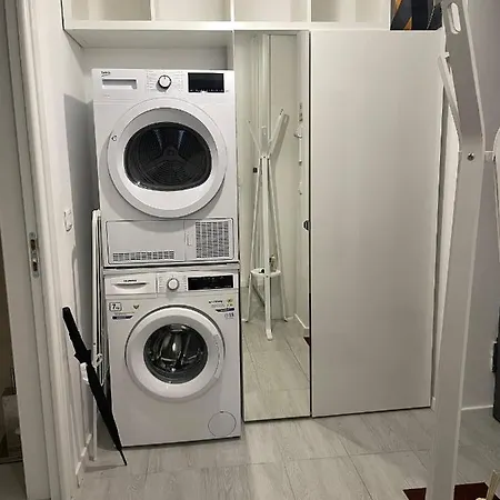 Unique Modern Studio Grozveti Near Orhideea Towers * Bukarest